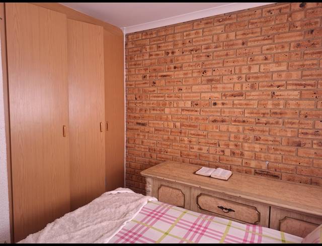 2 BEDROOM SECTIONAL TITLE FOR SALE IN FINSBURY